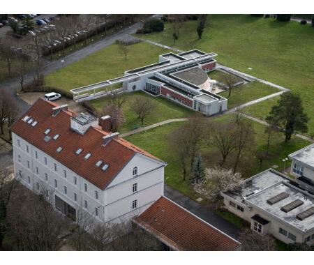 Vue aérienne du fort d'Ivry-sur-Seine, réf. 2016_ECPAD_049_A_001_046
